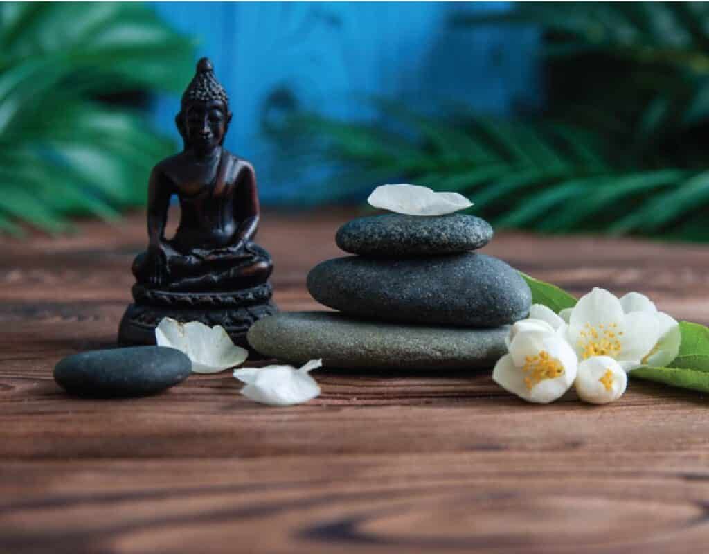 What are the benefits of a full-body Thai massage?